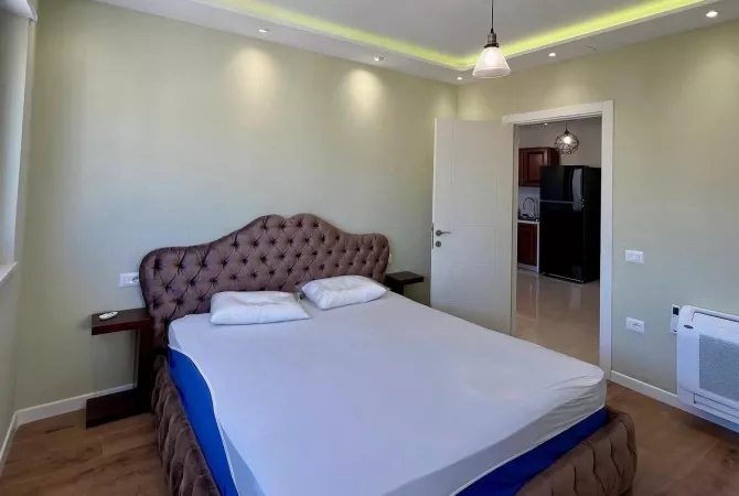 Shtepi me qera 2+1 ne Tirane - 1,100 Euro
