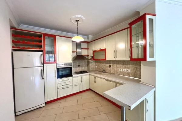 Shtepi me qera Apartament ne Tirane, 2+1, Mobilimi Pjeserisht e mobiluar, Pagesa 800  Euro.