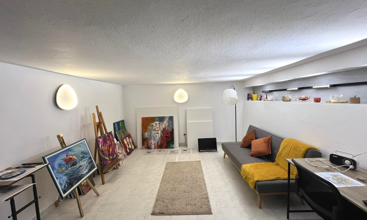 Jepet me qira Ambient Biznesi “Stadiumi Dinamo”, Tirane