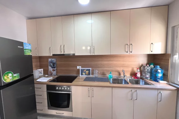 Shtepi me qera 2+1 ne Tirane - 600 Euro