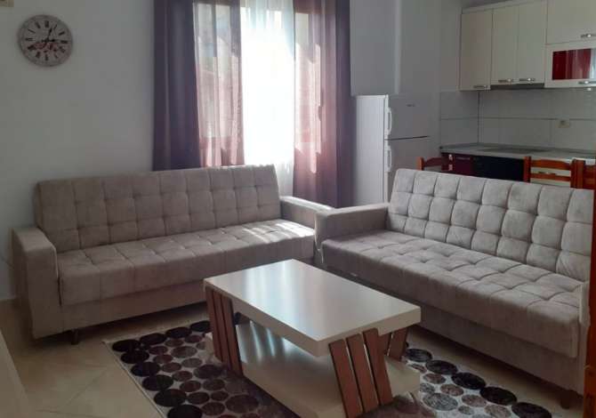 Shtepi me qera 1+1 ne Tirane - 30,000 Leke