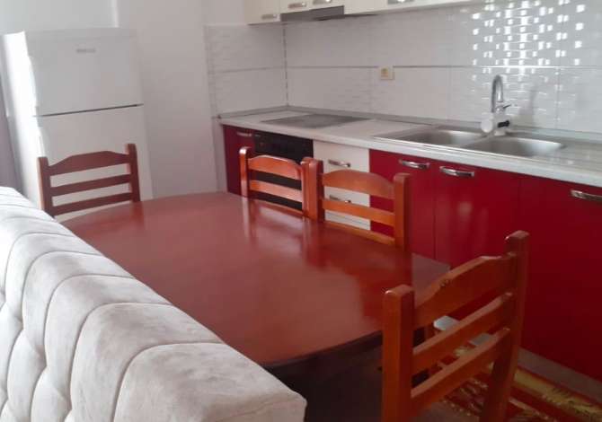 Shtepi me qera 1+1 ne Tirane - 30,000 Leke