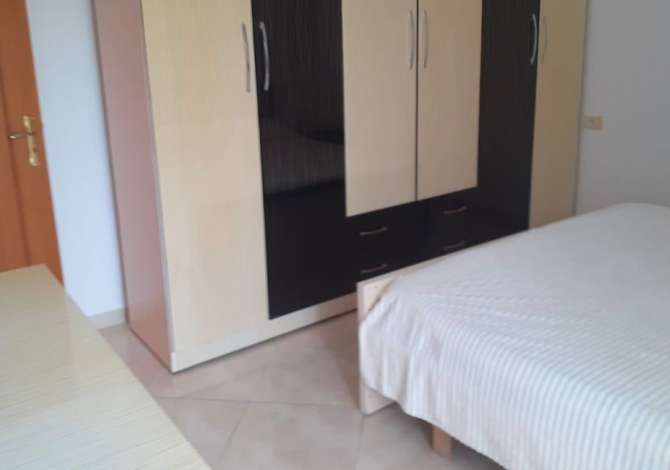 Shtepi me qera Apartament ne Tirane, 1+1, Mobilimi E mobiluar, Pagesa 30,000  Leke.