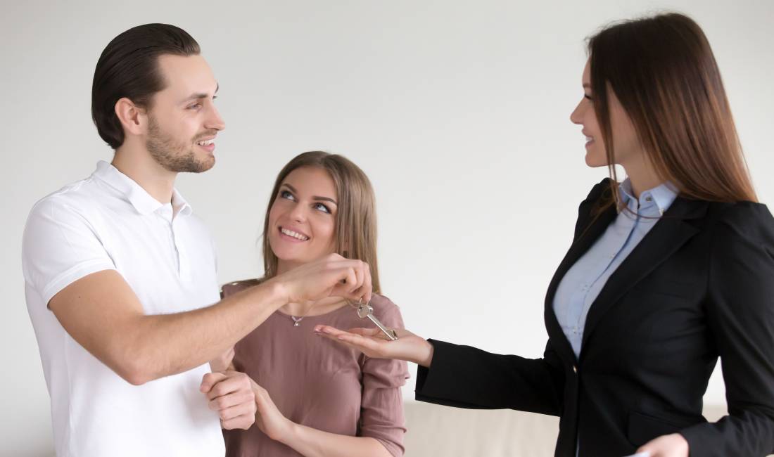 Job Offers in Vlora, Profession Agjent/e Imobiliar/e , No Experience, Payment By Agreement.