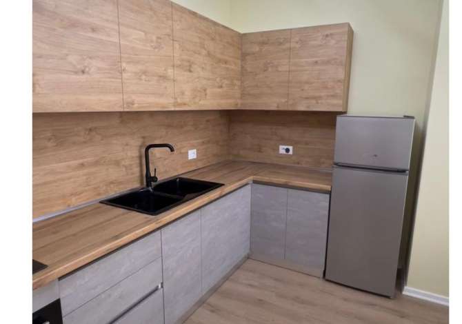 Shtepi me qera Apartament ne Tirane, 2+1, Mobilimi E mobiluar, Pagesa 500  Euro.