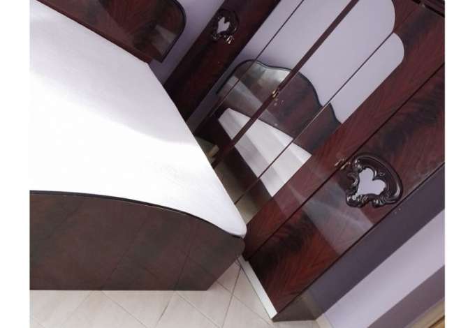 Shtepi me qera 2+1 ne Tirane - 360 Euro