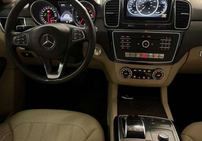 Makina ne shitje ne Tirane, Mercedes-Benz, 2016 Diesel,Kambio Automatik Pagesa 25,500  Euro.