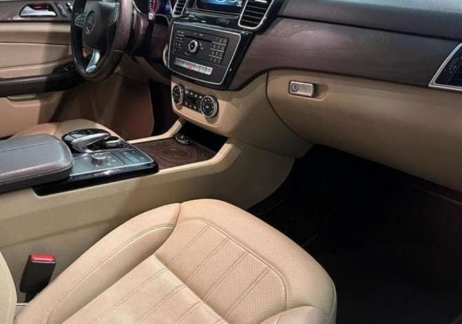 Makina ne shitje ne Tirane, Mercedes-Benz, 2016 Diesel,Kambio Automatik Pagesa 25,500  Euro.