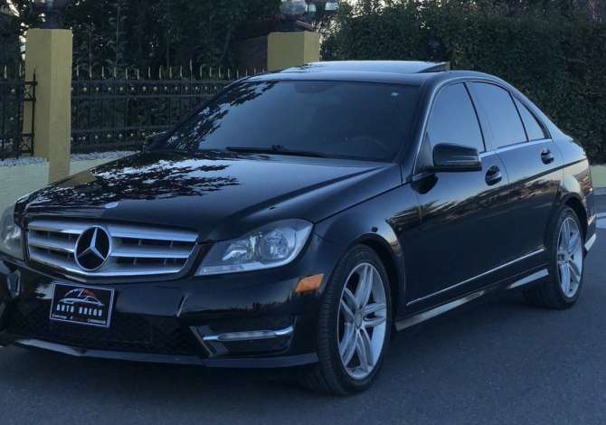 Makina ne shitje  ne Tirane - 10,800 Euro