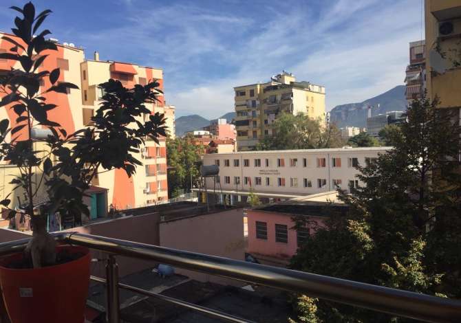 Shtepi me qera Apartament ne Tirane, 2+1, Mobilimi E mobiluar, Pagesa 600  Euro.