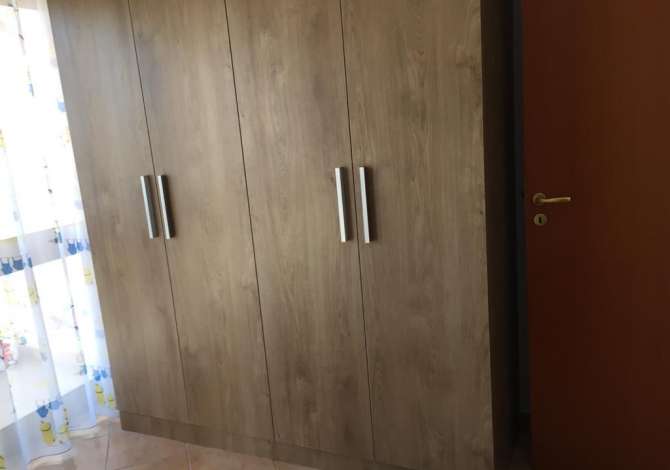 Shtepi me qera Apartament ne Tirane, 2+1, Mobilimi E mobiluar, Pagesa 600  Euro.