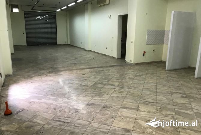 Ambient biznesi me qera 1+1 ne Tirane - 100,000 Leke