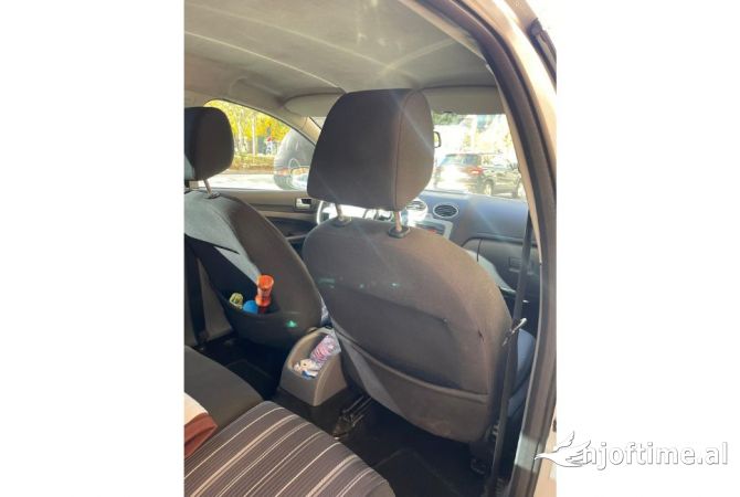 Makina ne shitje ne Tirane, Ford, 2008 Diesel,Kambio Manual Pagesa 300,000  Leke.