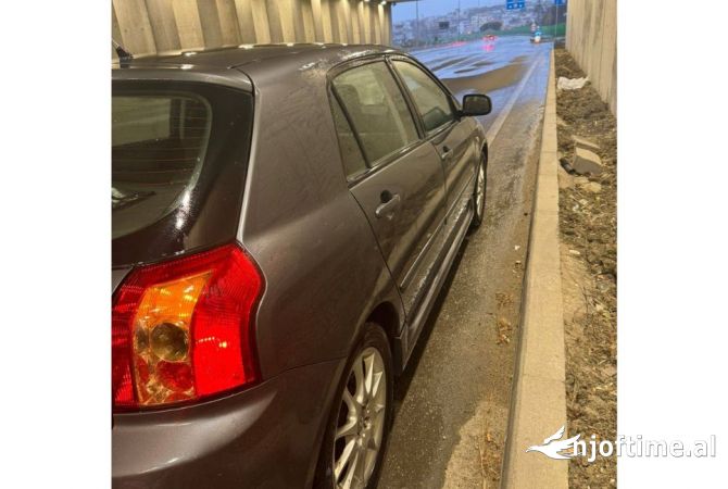Makina ne shitje  ne Tirane - 4,500 Euro