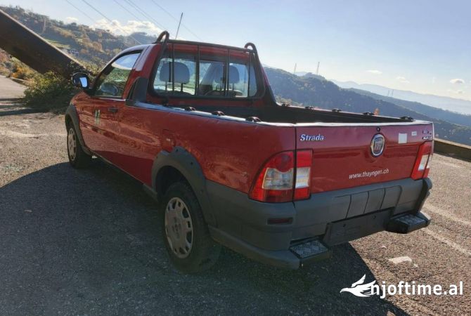 Makina ne shitje  ne Tirane - 7,700 Euro