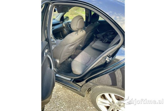 Cars for sale in Fier, Mercedes-Benz, 2005 Diesel,Kambio Automatik Payment 4,500  Euro.