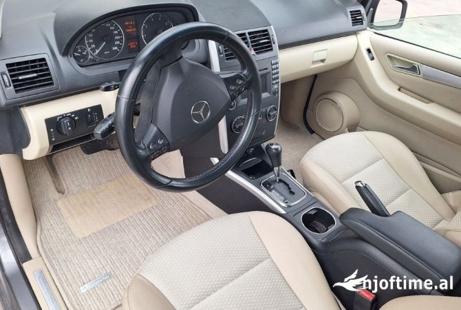 Makina ne shitje  ne Tirane - 5,500 Euro