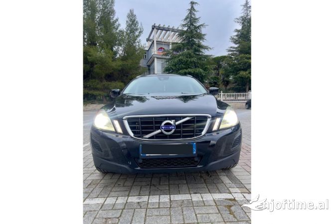 Makina ne shitje ne Tirane - 11,000 Euro