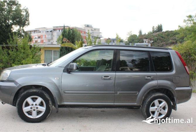 Makina ne shitje  ne Tirane - 3,999 Euro