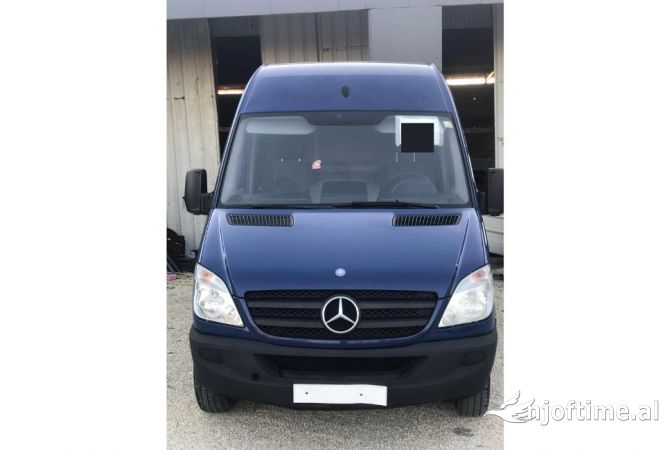Makina ne shitje ne Tirane - 10,200 Euro