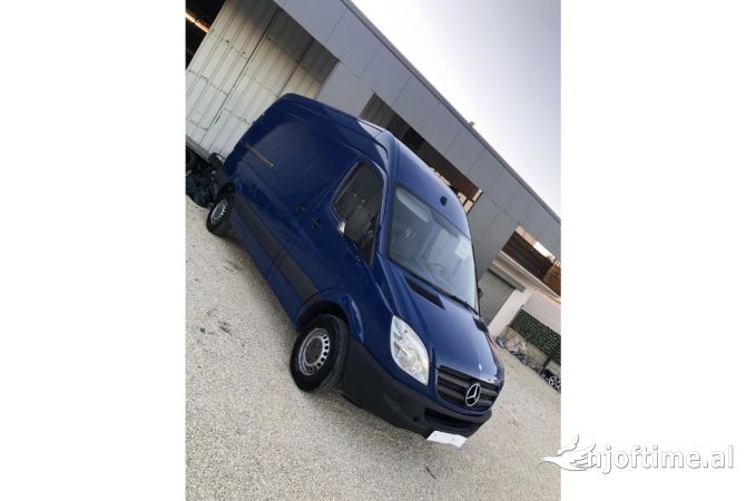 Makina ne shitje  ne Tirane - 10,200 Euro