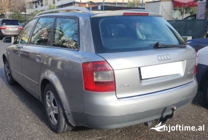 Makina ne shitje  ne Tirane - 1,900 Euro