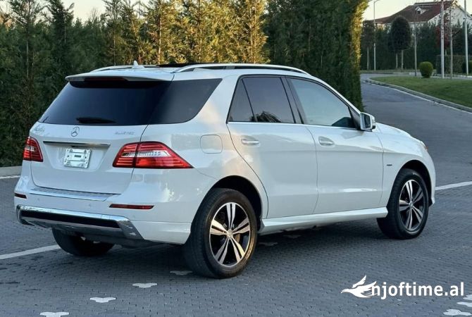 Auto in Vendita  a Durazzo - 14,900 Euro