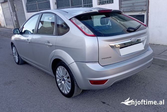 Makina ne shitje  ne Tirane - 4,200 Euro