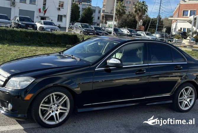 Makina ne shitje  ne Tirane - 6,799 Euro