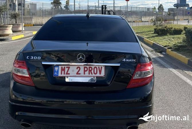 Makina ne shitje  ne Tirane - 6,799 Euro