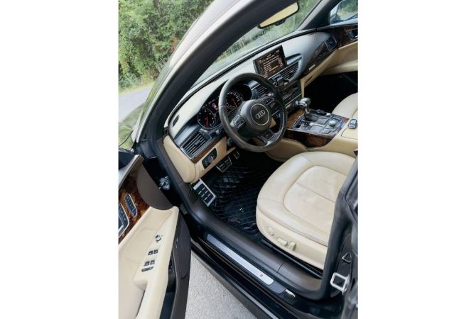 Auto in Vendita  a Tirana - 13,300 Euro