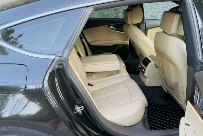 Auto in Vendita  a Tirana - 13,300 Euro
