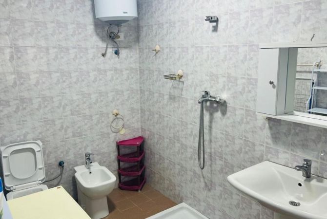Shtepi me qera Apartament ne Tirane, 1+1, Mobilimi E mobiluar, Pagesa 40,000  Leke.
