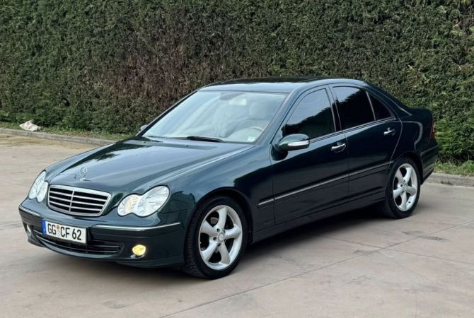 Makina ne shitje ne Tirane - 5,200 Euro