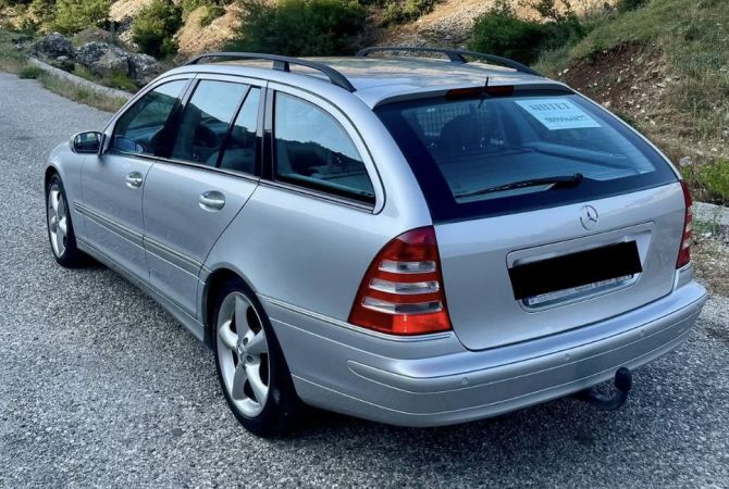 Auto in Vendita  a Tirana - 4,400 Euro