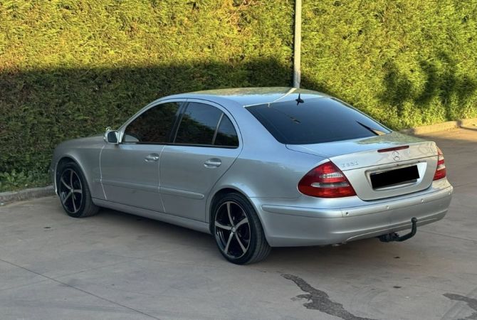 Auto in Vendita  a Tirana - 5,200 Euro