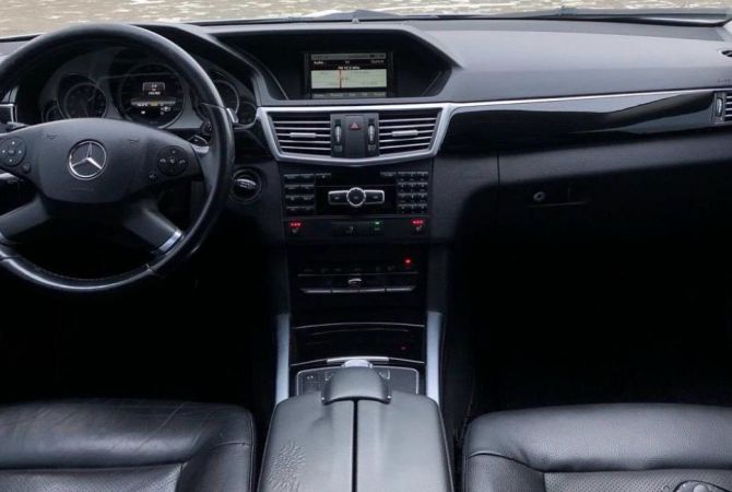 Makina ne shitje  ne Tirane - 10,500 Euro