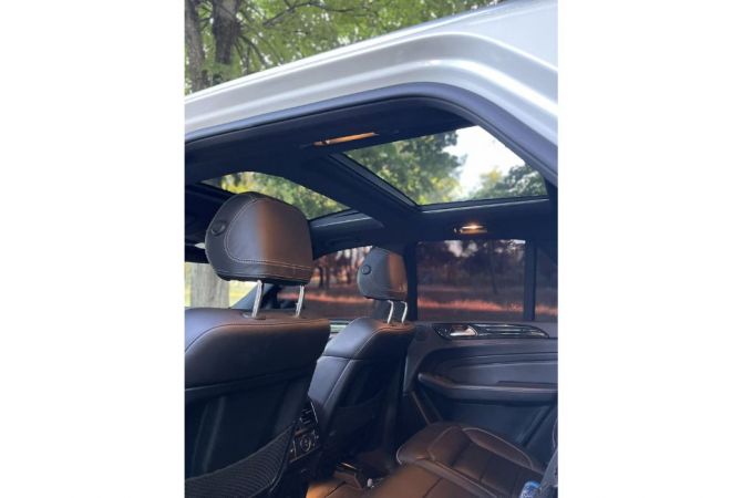 Makina ne shitje ne Tirane, Mercedes-Benz, 2013 Diesel,Kambio Automatik Pagesa 14,500  Euro.