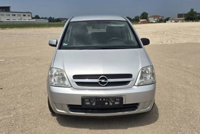 Makina ne shitje ne Durres - 2,700 Euro