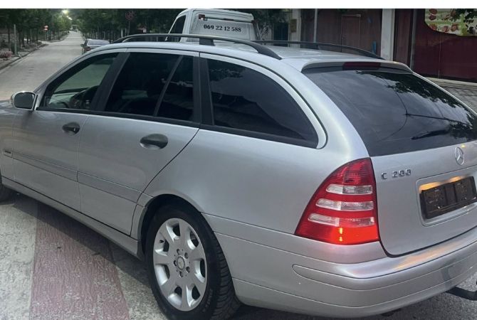 Auto in Vendita  a Tirana - 3,200 Euro