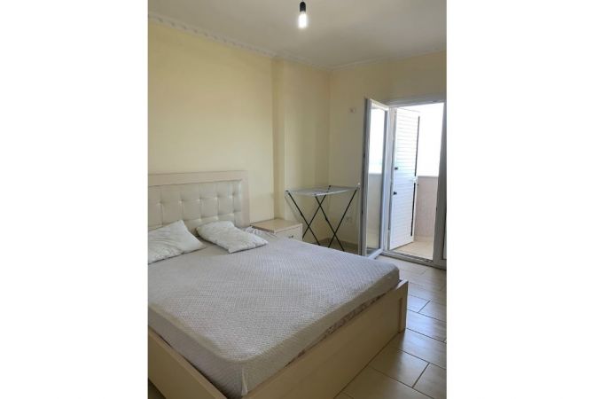 Shtepi ne shitje Apartament ne Lezhe, 2+1, Mobilimi E mobiluar, Pagesa 140,000  Euro.