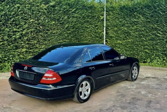 Auto in Vendita  a Tirana - 5,200 Euro