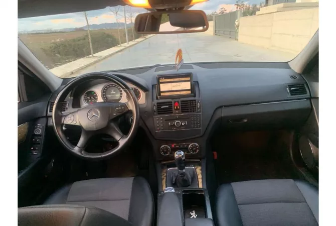 Auto in Vendita  a Durazzo - 5,900 Euro
