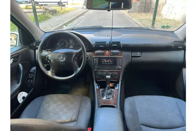 Auto in Vendita  a Durazzo - 4,400 Euro