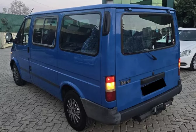 Makina ne shitje  ne Tirane - 6,000 Euro