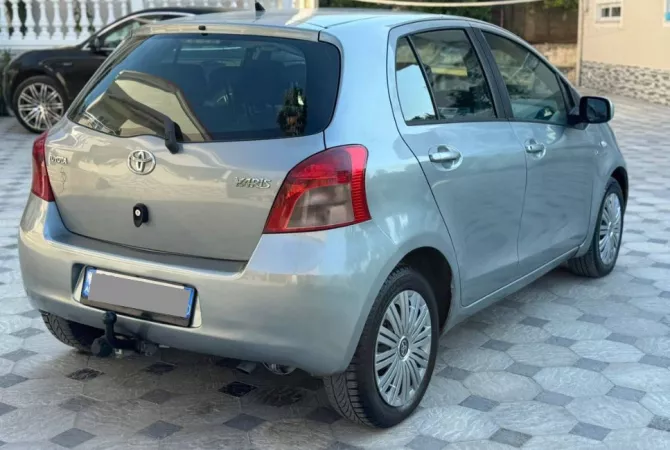 Makina ne shitje  ne Tirane - 4,300 Euro