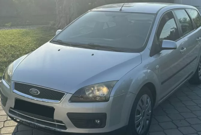 Makina ne shitje  ne Tirane - 2,200 Euro