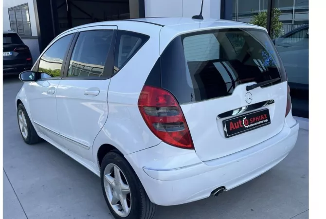 Auto in Vendita  a Tirana - 3,200 Euro