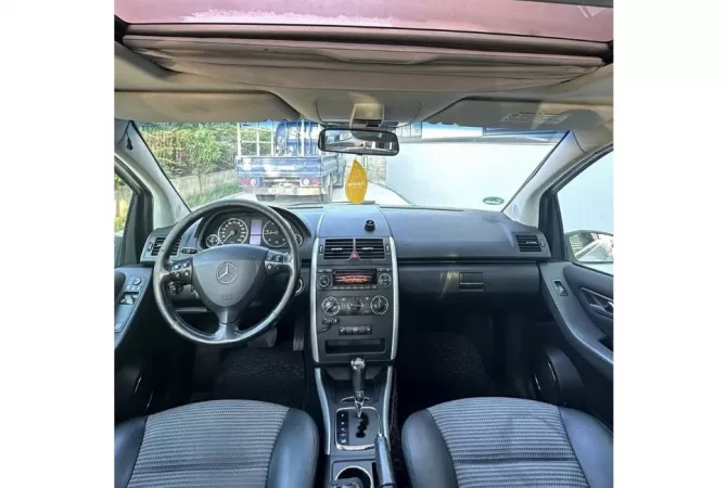 Auto in Vendita  a Tirana - 3,200 Euro