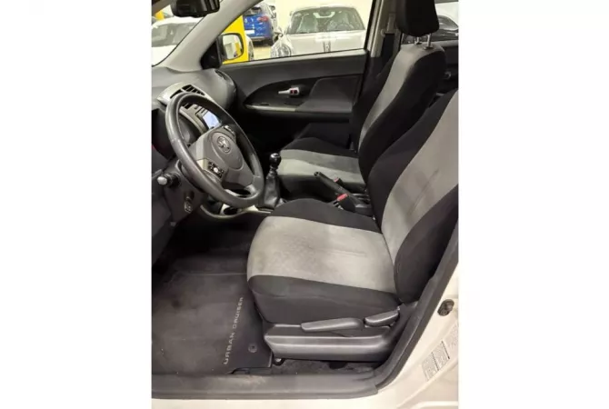 Auto in Vendita  a Tirana - 6,500 Euro